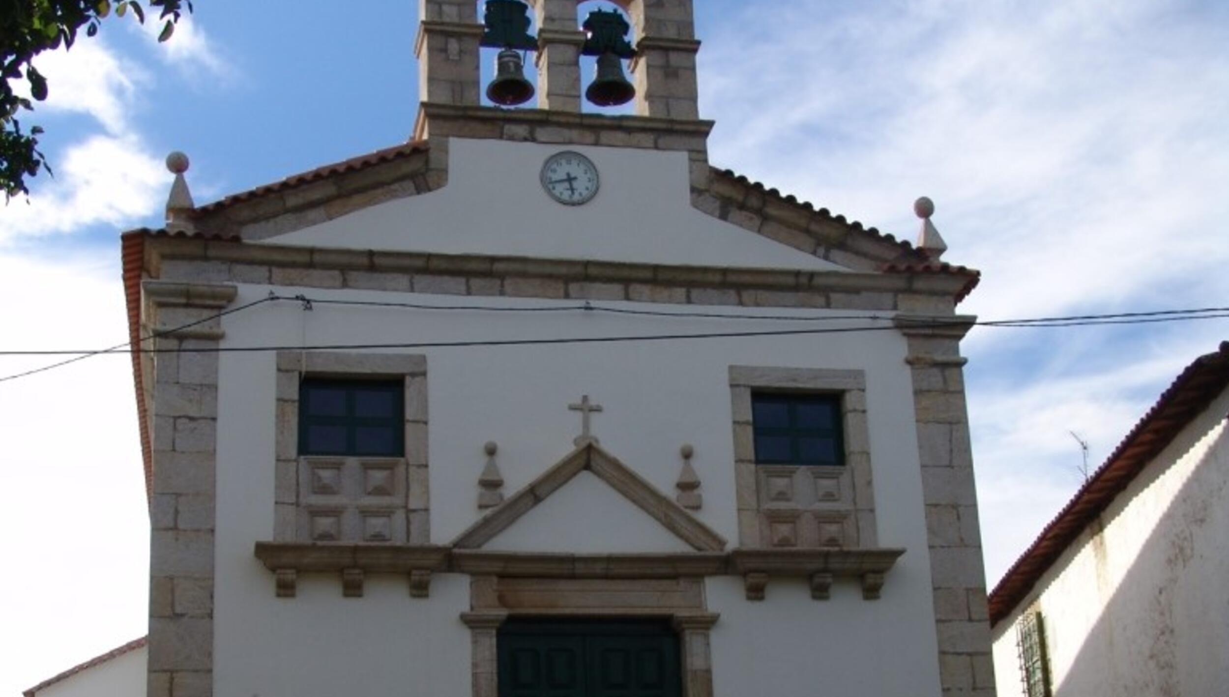 Igreja Paroquial de Vilar de Ossos / Igreja de São Cipriano