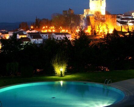 pousada-braganca-noite