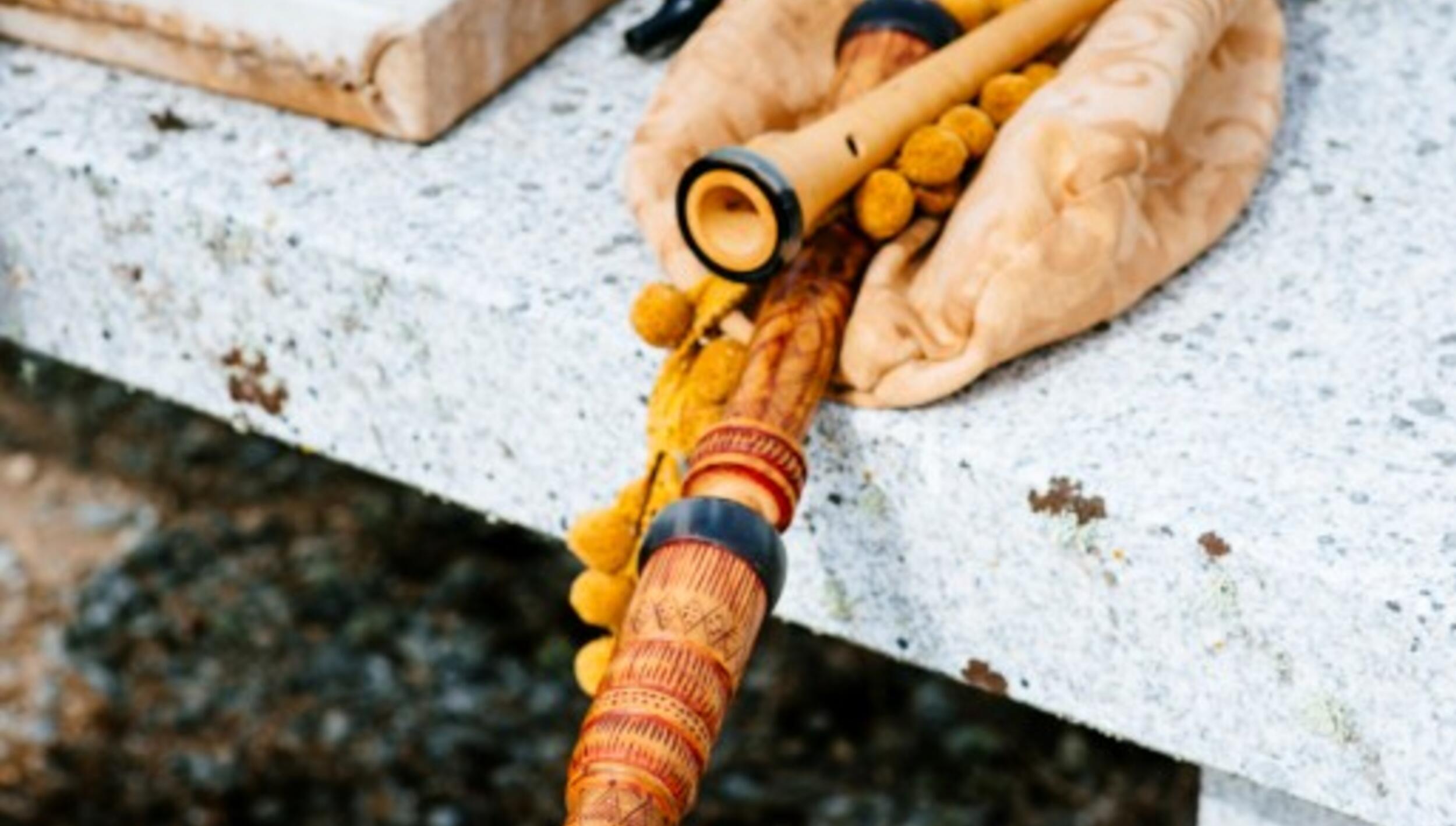 Tocador e construtor de gaitas de fole - Trabalhos em madeira