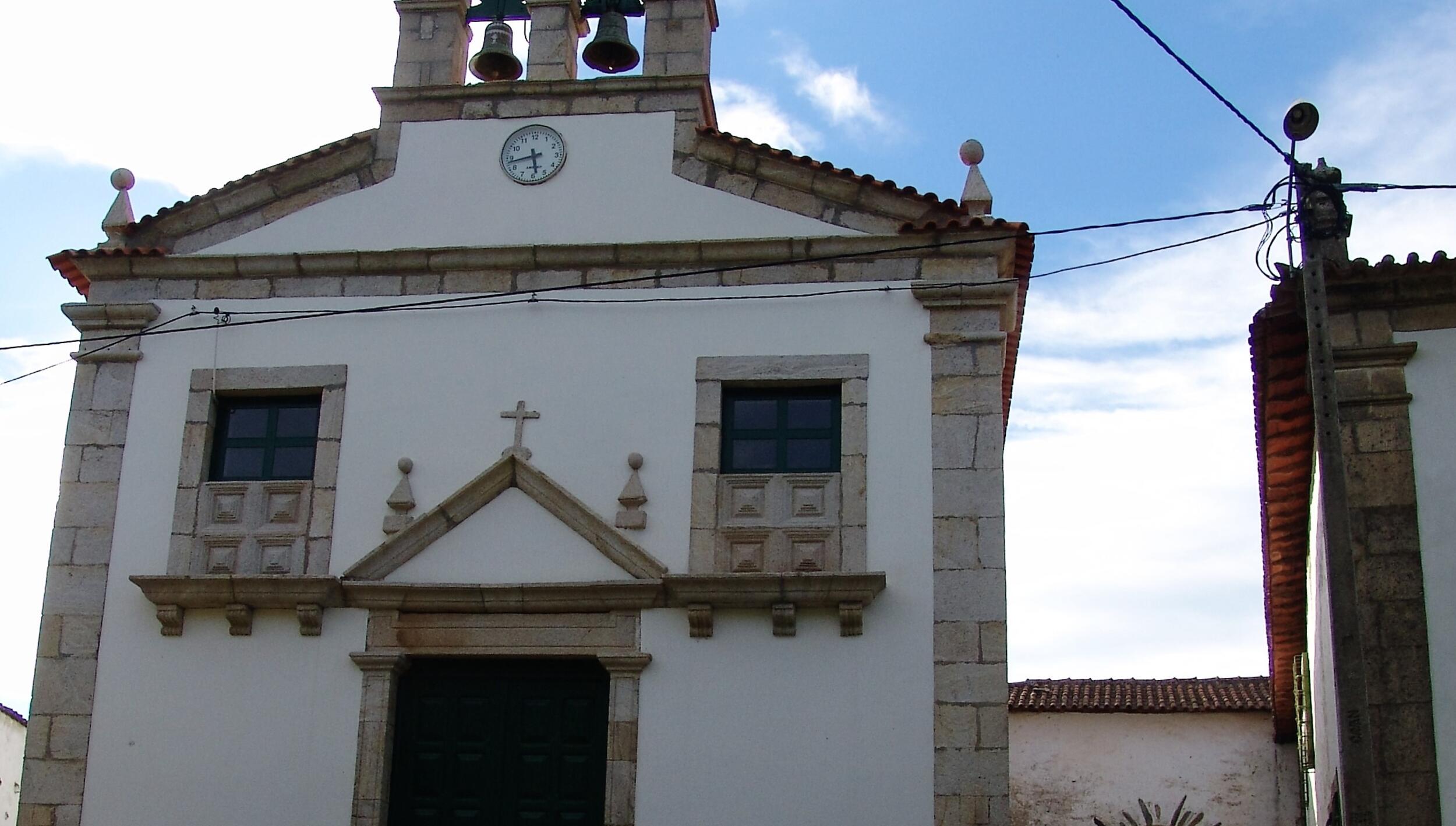 Igreja Paroquial de Vilar de Ossos