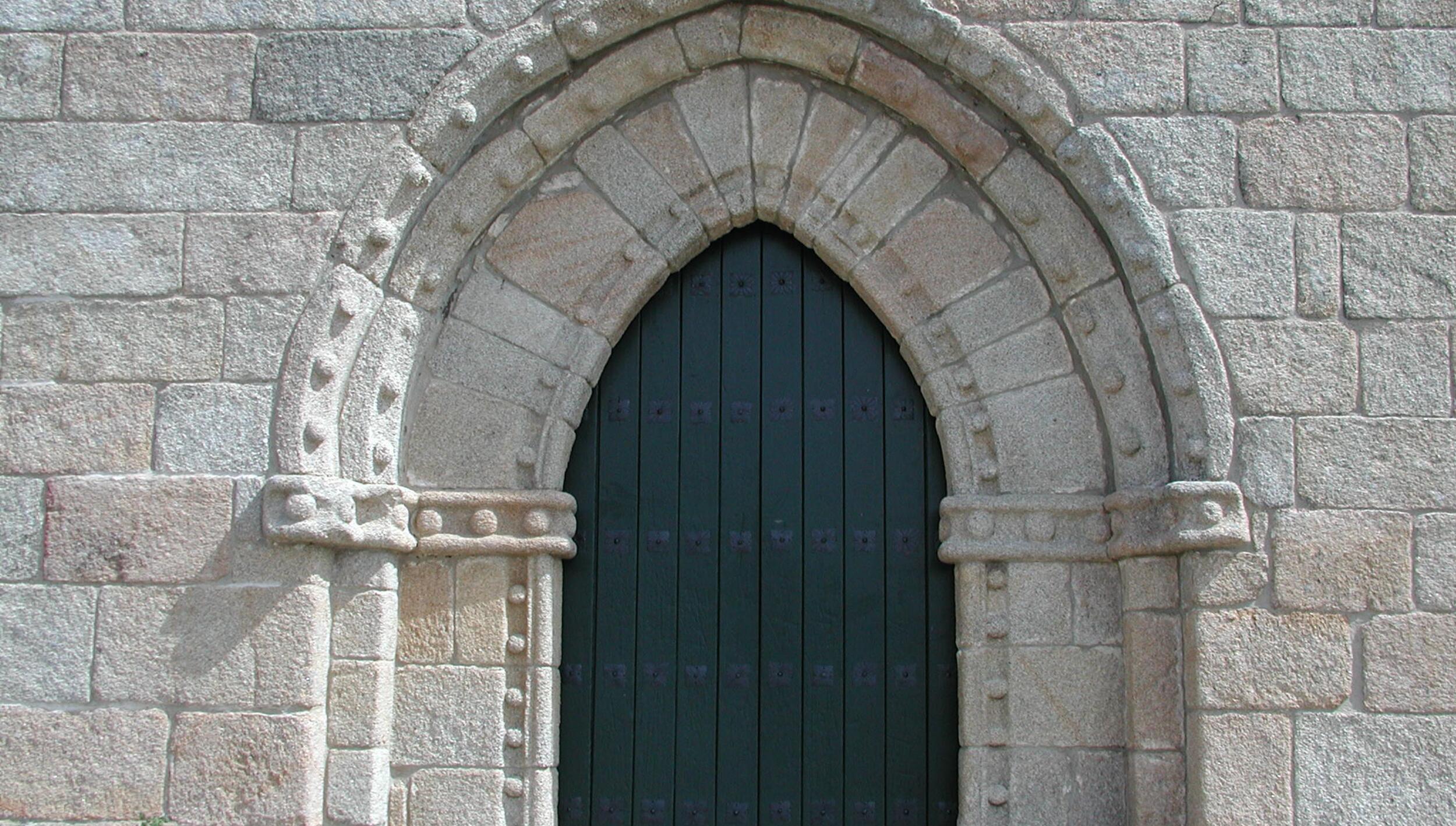 porta_igreja_Malhadas