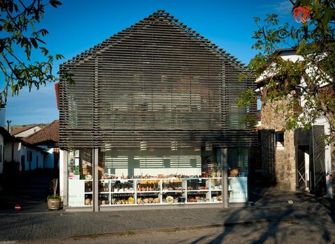 250 143 casa mestra 1 480 350