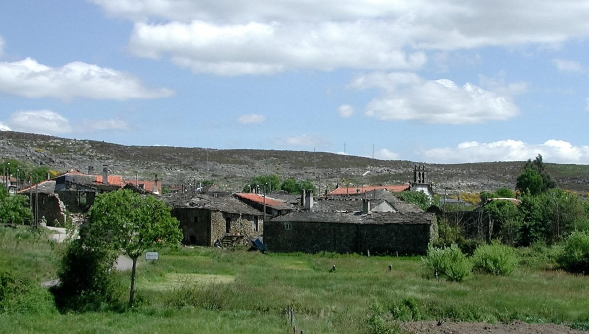 Pinheiro Novo - Aldeia Típica