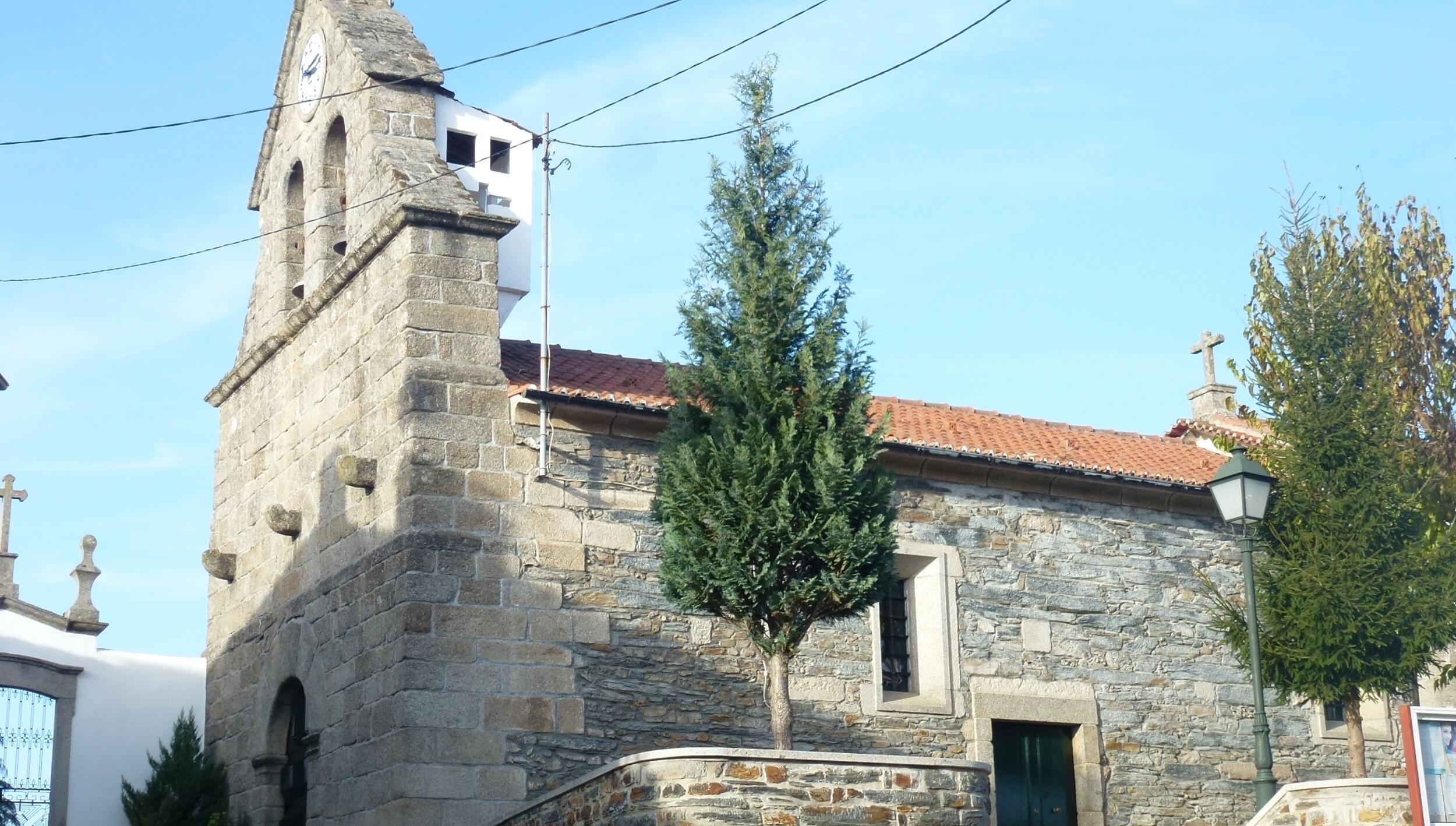 Igreja Paroquial de Avelanoso / Igreja de São Pedro