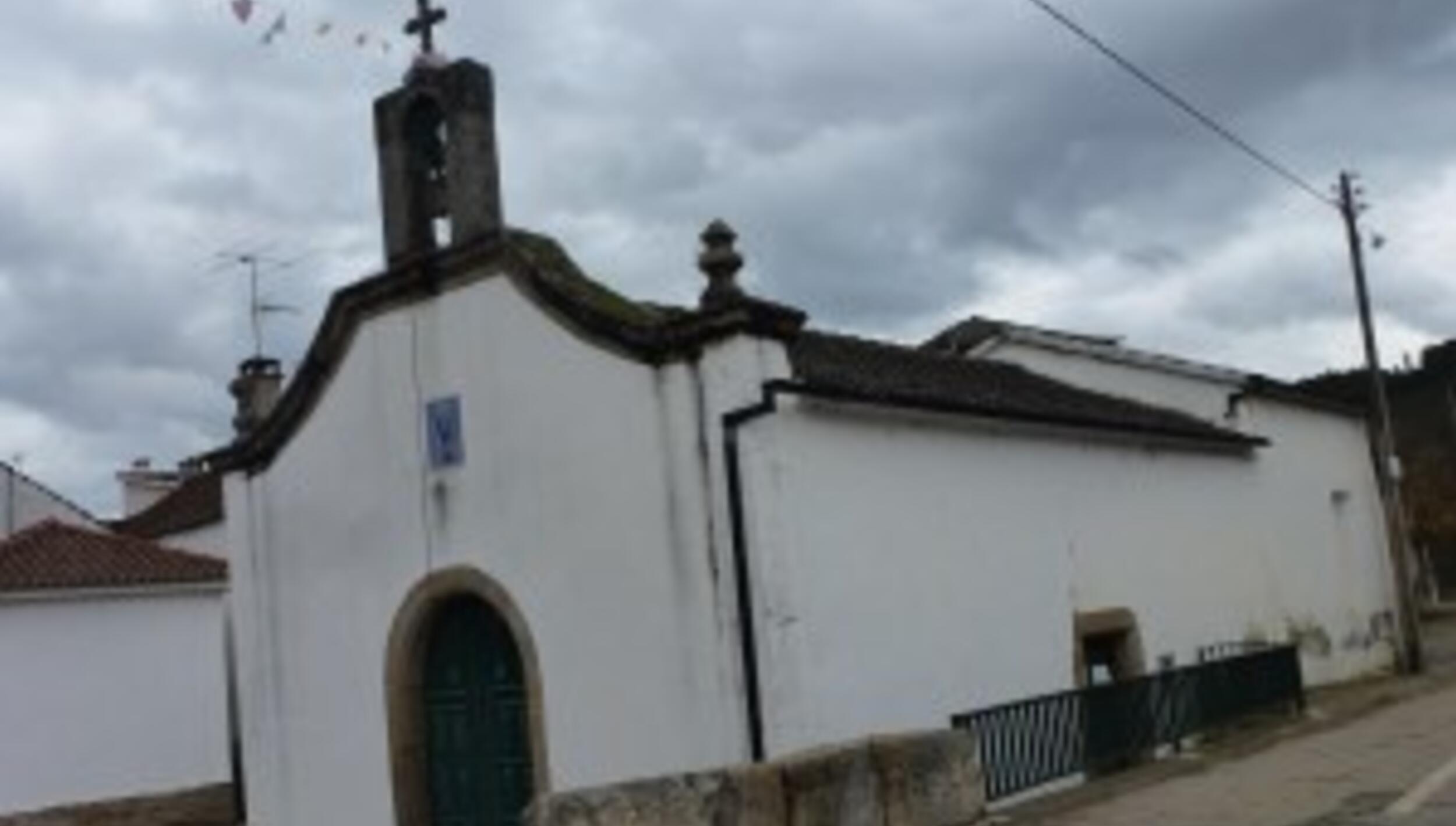 Capela de São Sebastião / Capela do Santo Padre