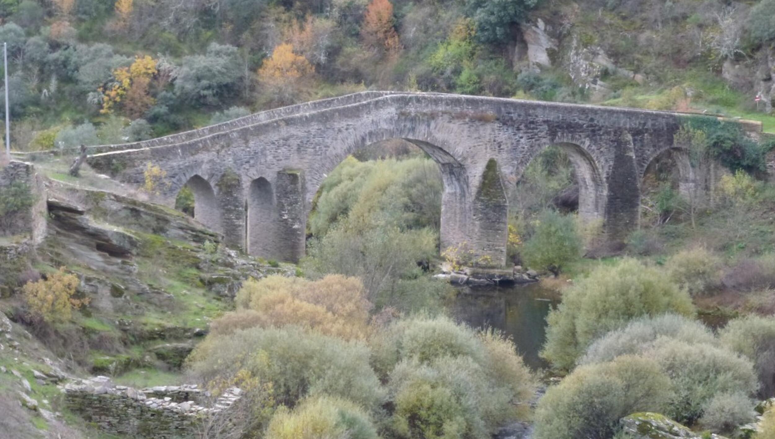 Ponte de Santulhão / Izeda