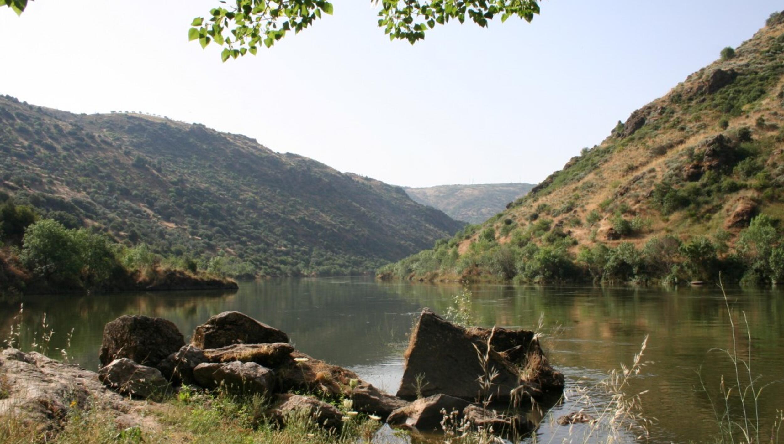 Praia Fluvial e Cais de Juncais