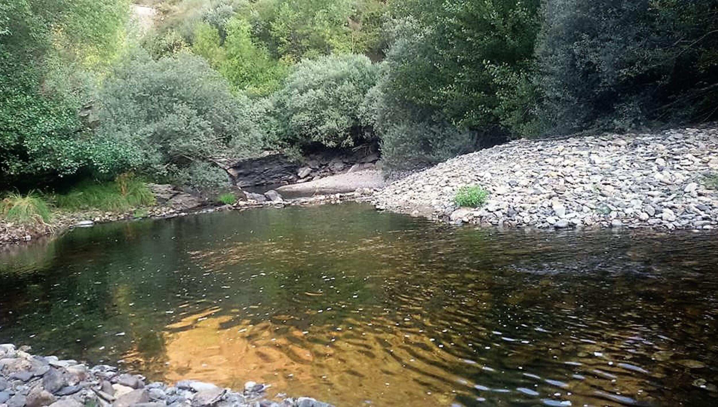 Praia fluvial de Candedo