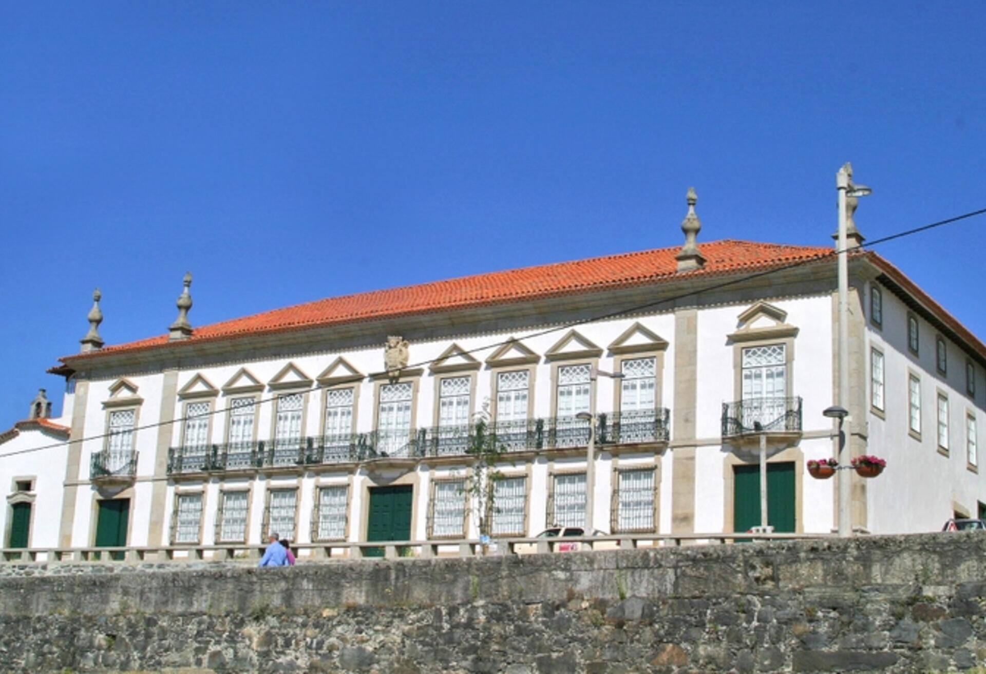 CENTRO_CULTURAL_SOLAR_DOS_CONDES_DE_VINHAIS_-_BIBLIOTECA_MUNICIPAL_-_CASAS_NOVAS_2011