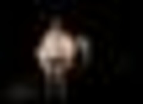 tiny_thumb_one_man_alone
