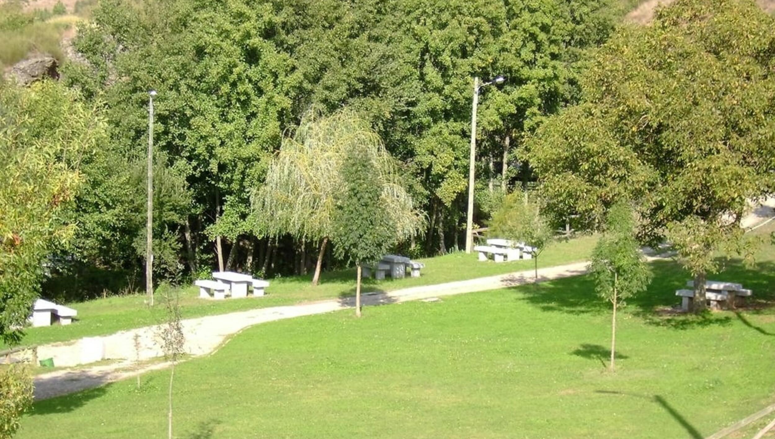 Parque de Merendas de Penas Roias