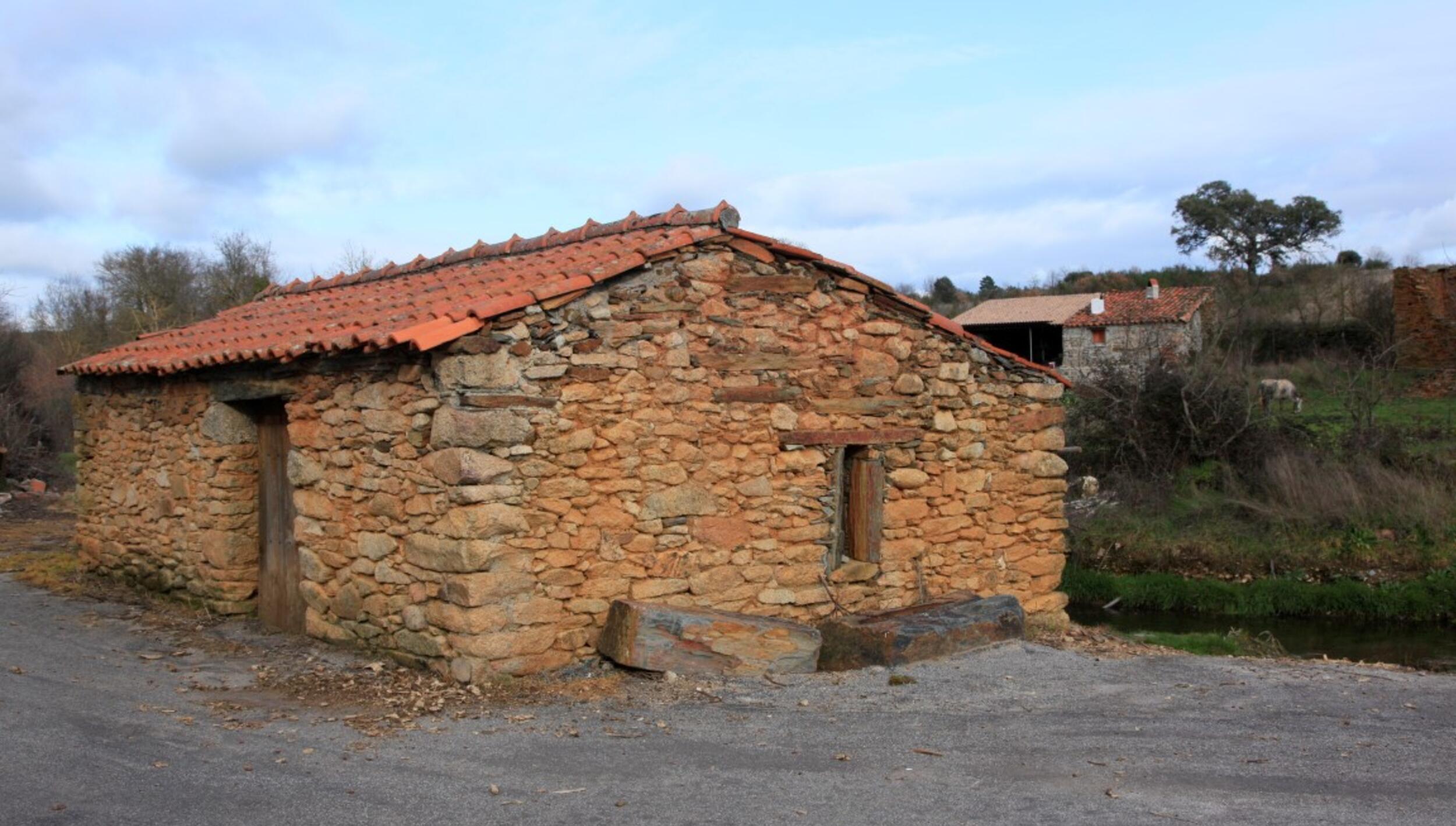 Forja comunitária de Vale de Frades