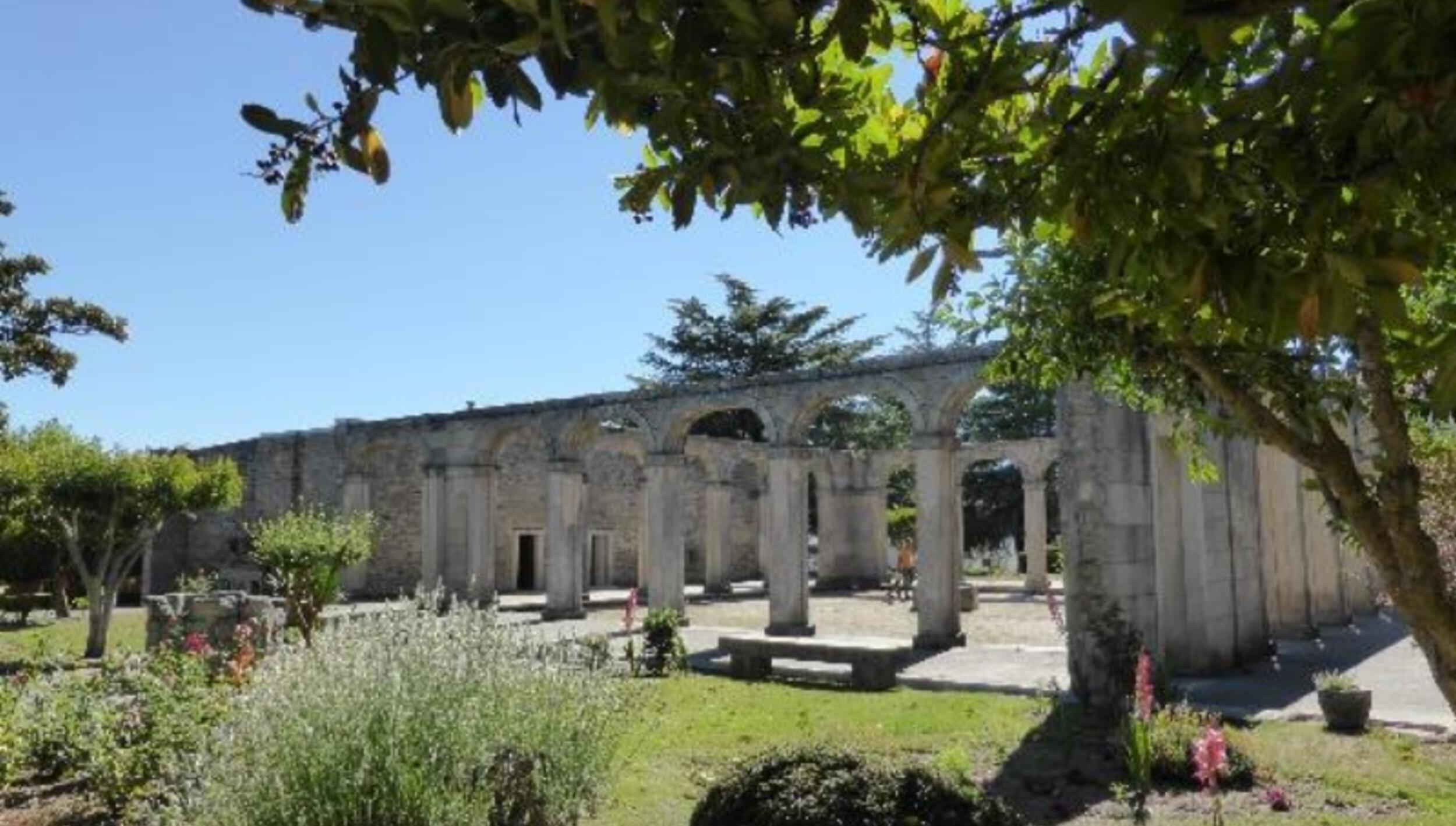 Ruínas do Paço Episcopal