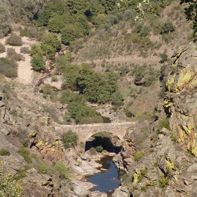 Ponte romanica rio macas algoso matela