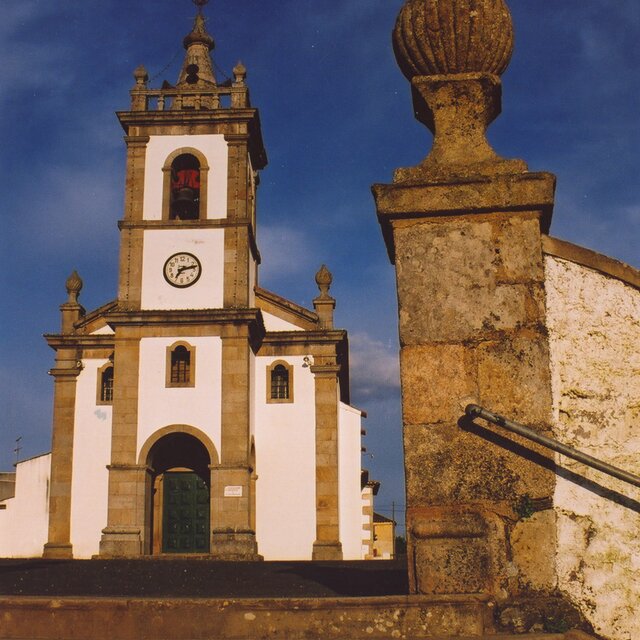 Izeda - igreja paroquial